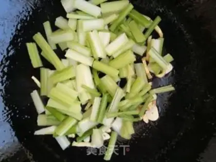 Make Celery peppers and hot clams step 3