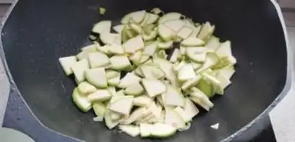Make Tomatoes, fried eggs step 4