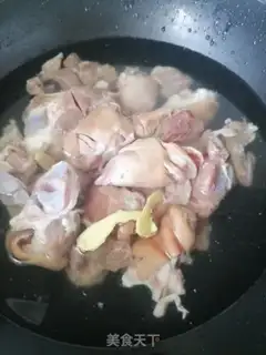 Make Red burning of pigs