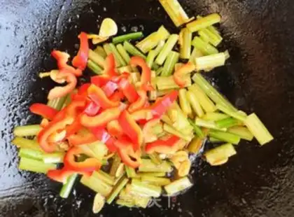 Make Celery peppers and hot clams step 6