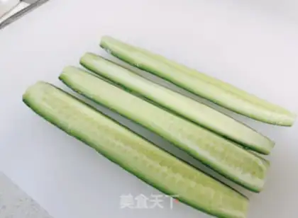 Make Spicy cucumber step 1