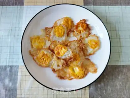 Make Fried eggs step 3