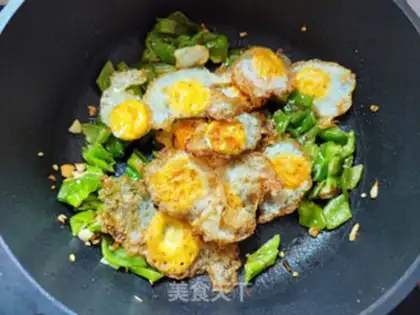 Make Fried eggs step 5