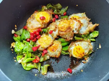 Make Fried eggs step 7