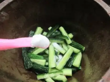 Make Homemade pickles step 3