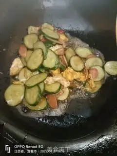 Make Cucumber ham and sausage step 4