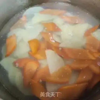 Make Five flowers and three colors step 4