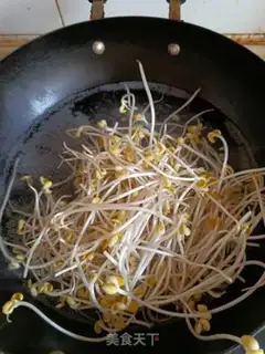 Make Bean sprouts step 1