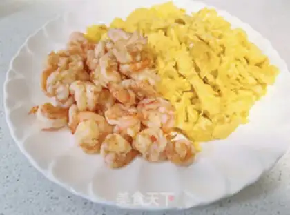 Make cucumber eggs and shrimp step 6