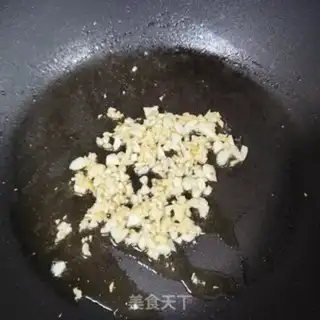 Make Garlic gravy step 3