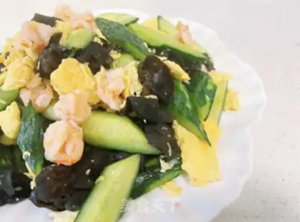 Make cucumber eggs and shrimp step 10