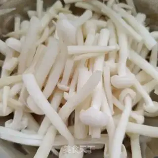 Make Shrimp oiled twig mushrooms step 1