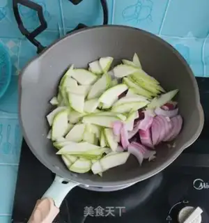Make Onion fried aphid step 3