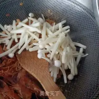 Make Shrimp oiled twig mushrooms step 7