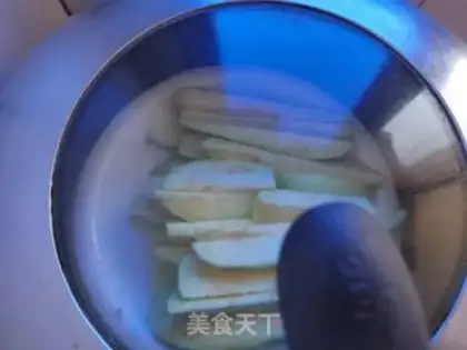 Make Garlic pork and eggplant step 2