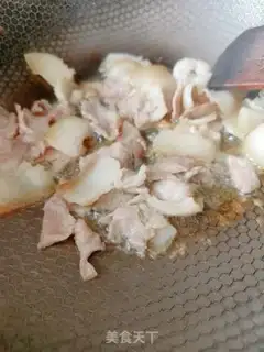 Make The apricot mushrooms make five flowers step 3