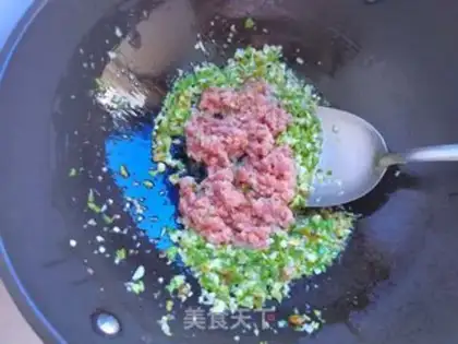Make Garlic pork and eggplant step 5