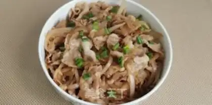 Make Onion fried lamb rolls step 9