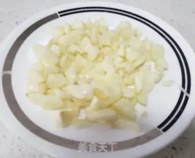 Make Garlic pumpkin pie step 0