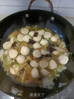 Make Maroons, cabbage fishballs. Soup step 7