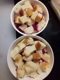 Make Frozen yogurt toast step 4