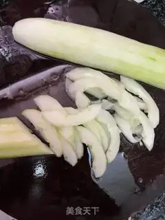 Make cucumber shrimp step 2