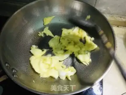 Make Tomato egg noodles step 5