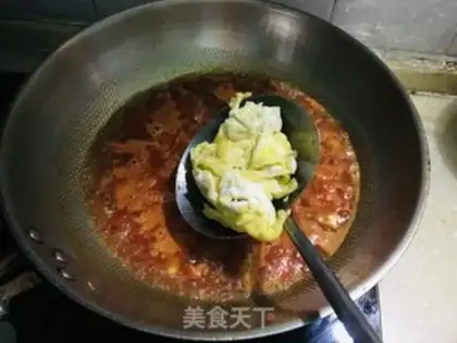 Make Tomato egg noodles step 10