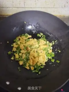 Make Scrambled eggs step 3