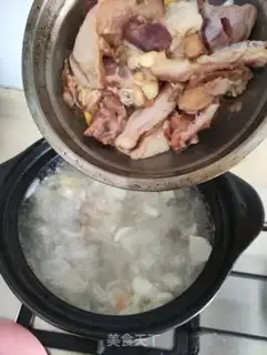 Make Silver-eared rooster soup step 9