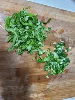 Make An egg pancakes for the moongrass step 1