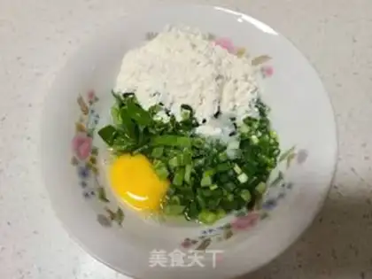 Make An egg pancakes for the moongrass step 2