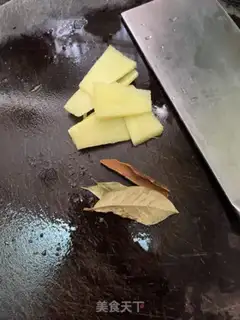 Make Five flowers for eggs step 2
