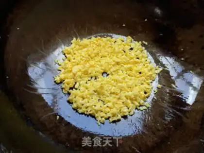 Make Soy sauce, fried rice step 3