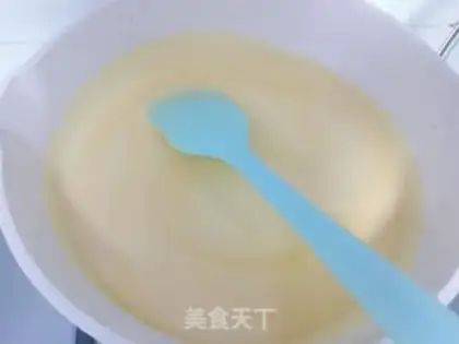 Make Yellow moon cake step 7
