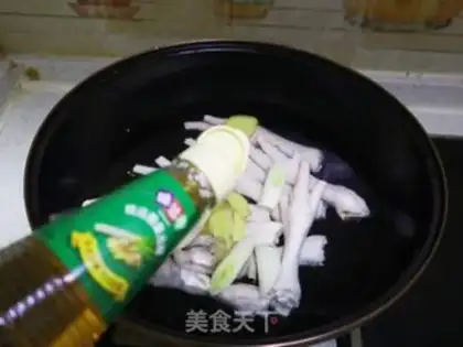 Make Spicy lemon claws step 2