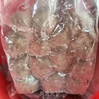 Make Meatball mushroom soup step 1