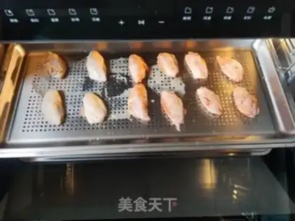 Make Orléans roast chicken wings step 1