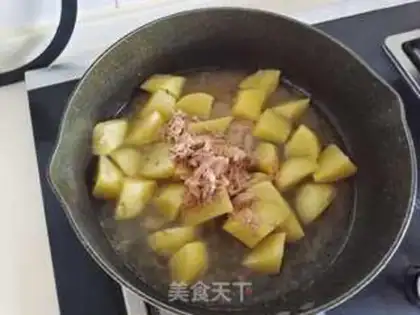 Make Tuna burning potatoes step 4