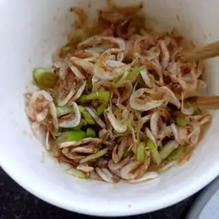 Make Onion shrimp and cheese step 8