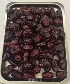 Make Three steamed red dates step 7