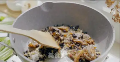 Make The soy sauced seedlings step 1