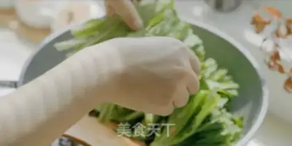 Make The soy sauced seedlings step 2