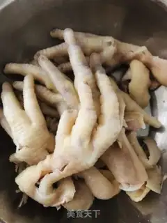 Make Hot chicken claws without osteoporosis step 3