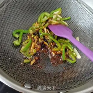 Make Mother-in-law makes pig blood step 8