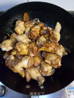 Make Chestnut chicken wings step 2
