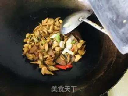Make Roach and beans step 5