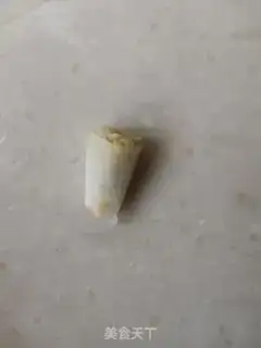 Make Golden shrimp rolls step 4