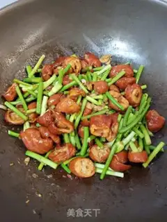 Make Garlic fried intestines step 7
