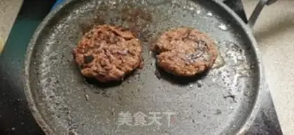 Make Beef burgers step 5